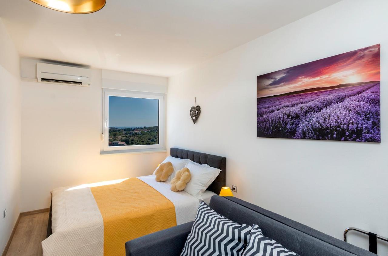 Apartman Vita Pula Buitenkant foto