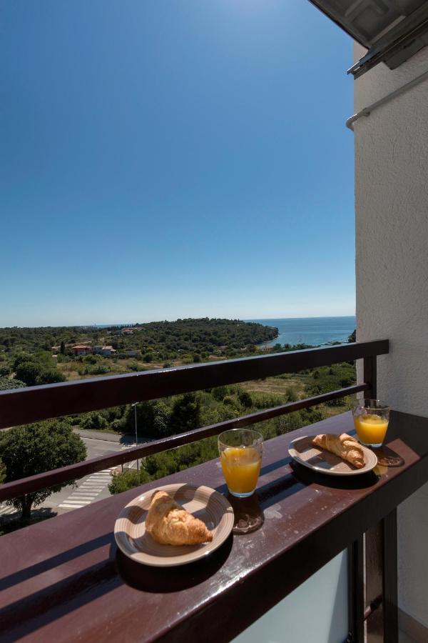 Apartman Vita Pula Buitenkant foto