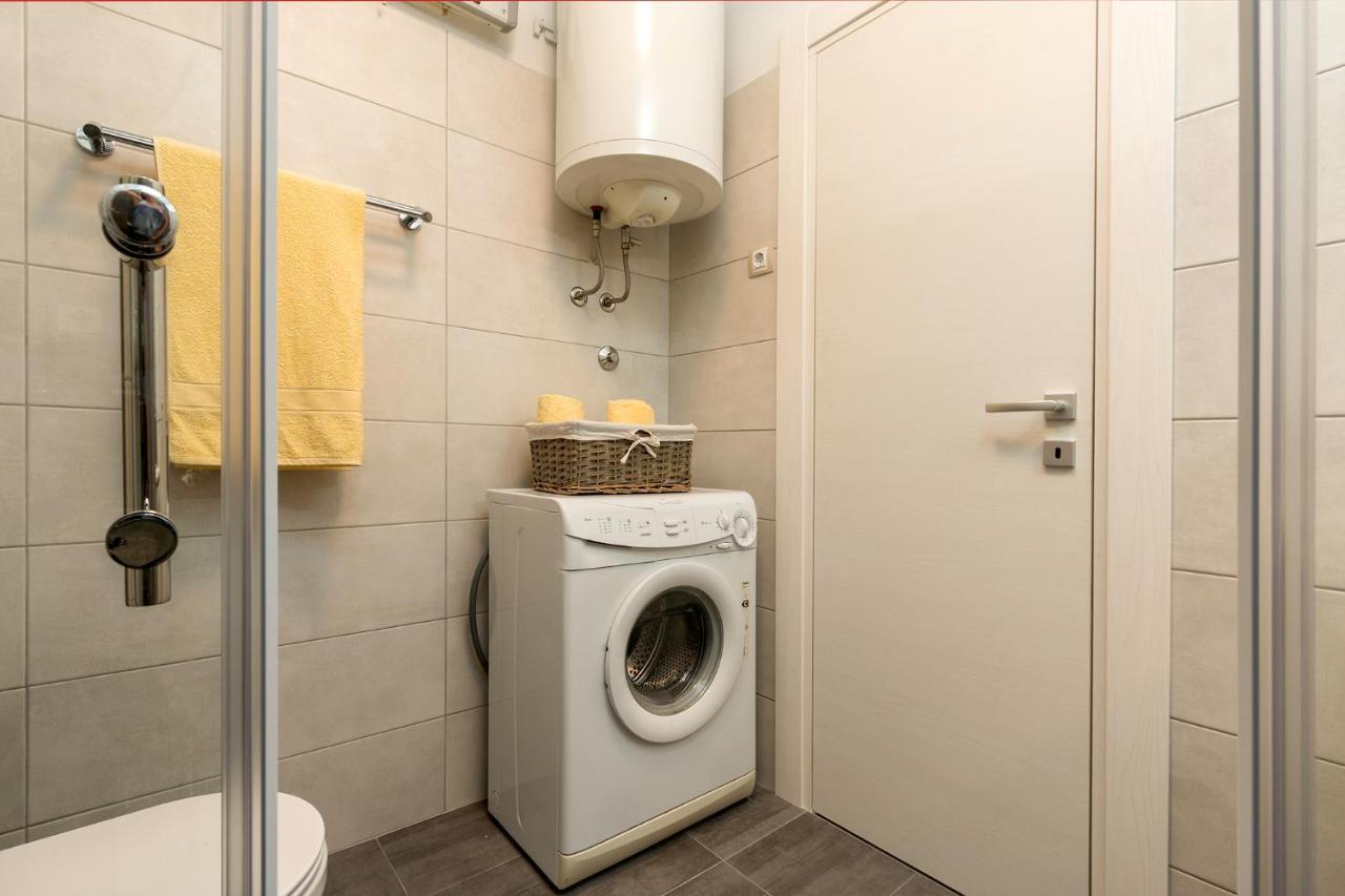 Apartman Vita Pula Buitenkant foto
