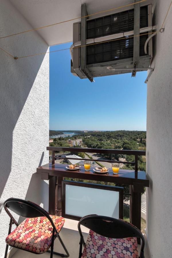 Apartman Vita Pula Buitenkant foto